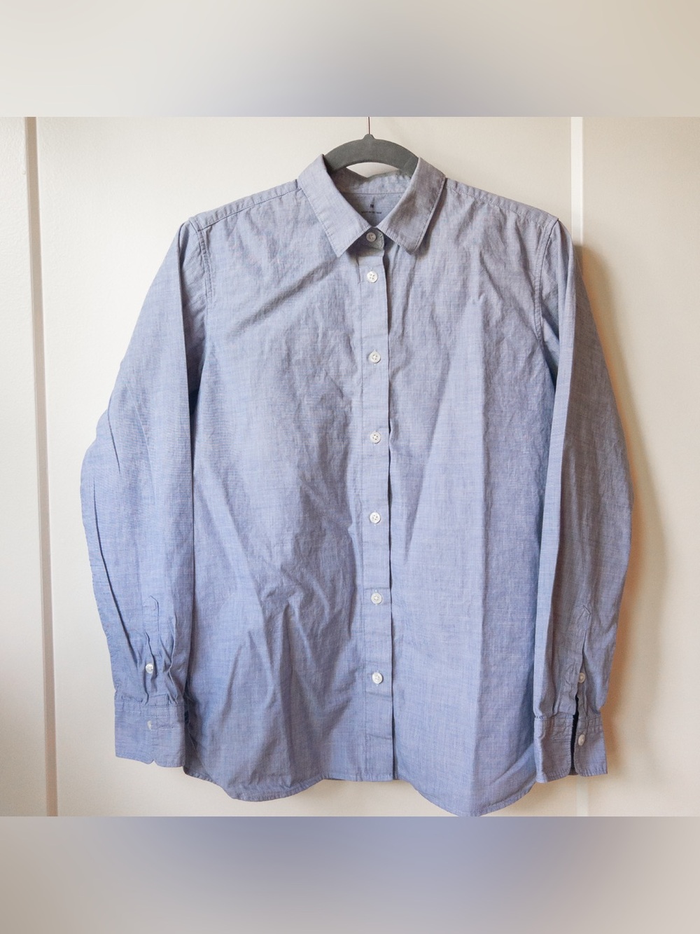 Muji Lightweight Woen’s Button-Down Shirt